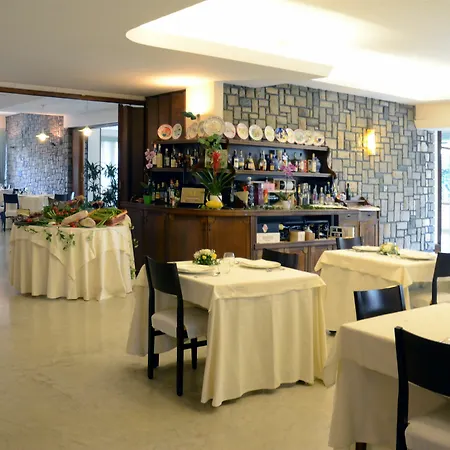 Bassetto 3* Ferentino